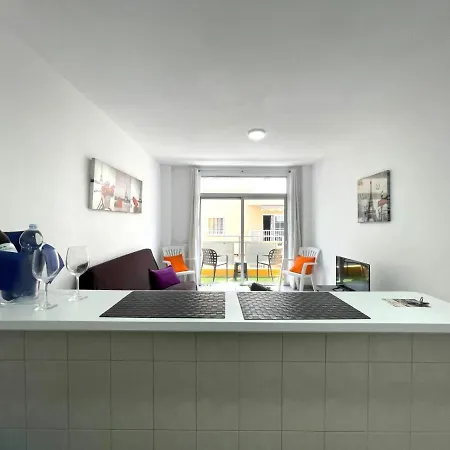 Apartamento Apartamento Con Balcon, Wifi, A 2 Minutos A Pie De La Playa Puerto de Santiago (Tenerife)